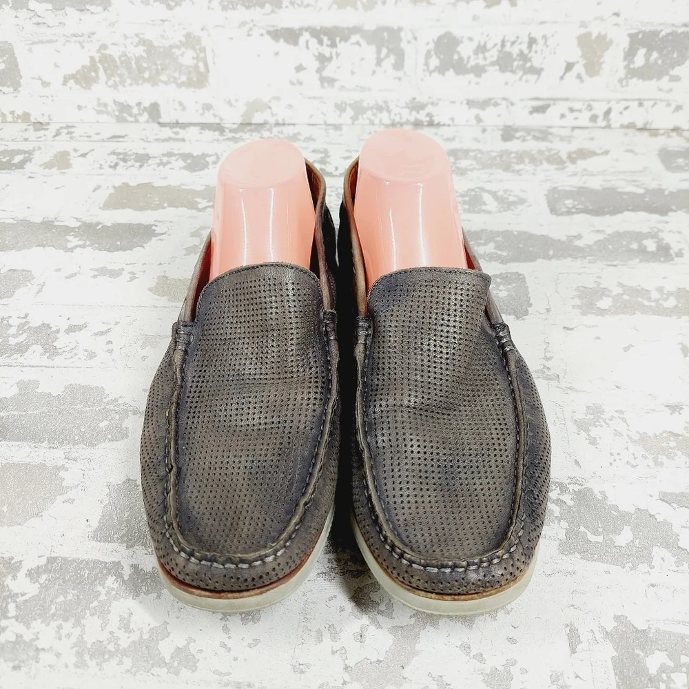 Kenneth Cole New York preowned brand